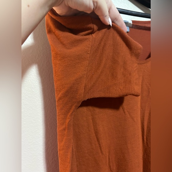 Old Navy Burnt orange short sleeve long top- size xl - Picture 6 of 10